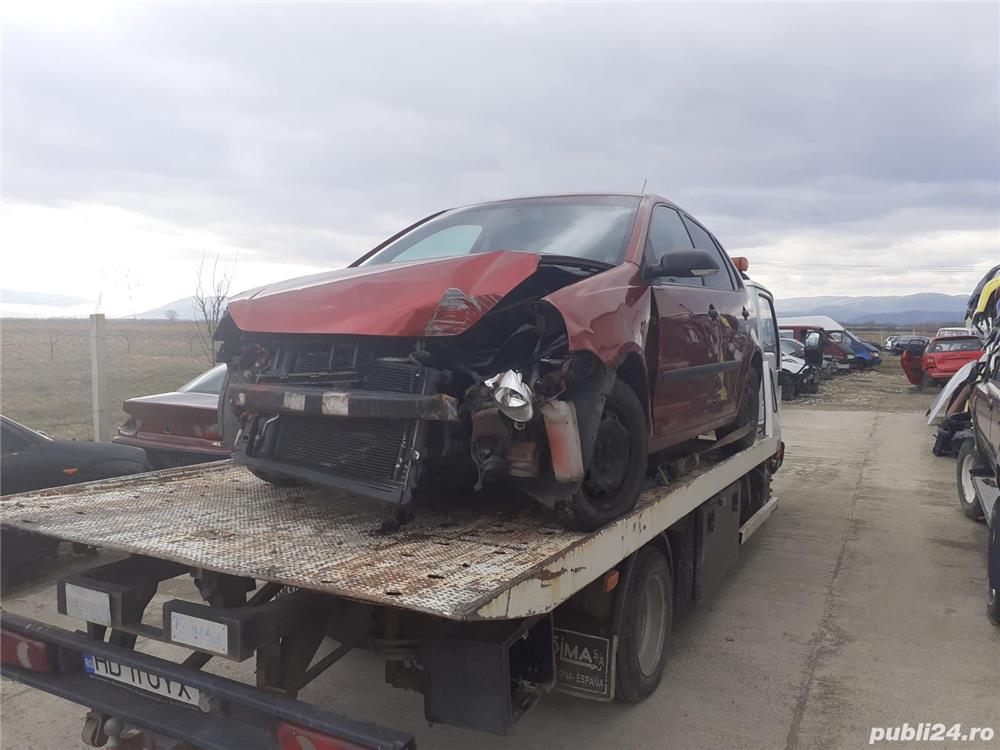 Dezmembrez volkswagen polo 1.2 i 65 cp an 2007 Dezmembrez volkswagen polo 1.2 i 65 cp an 2007