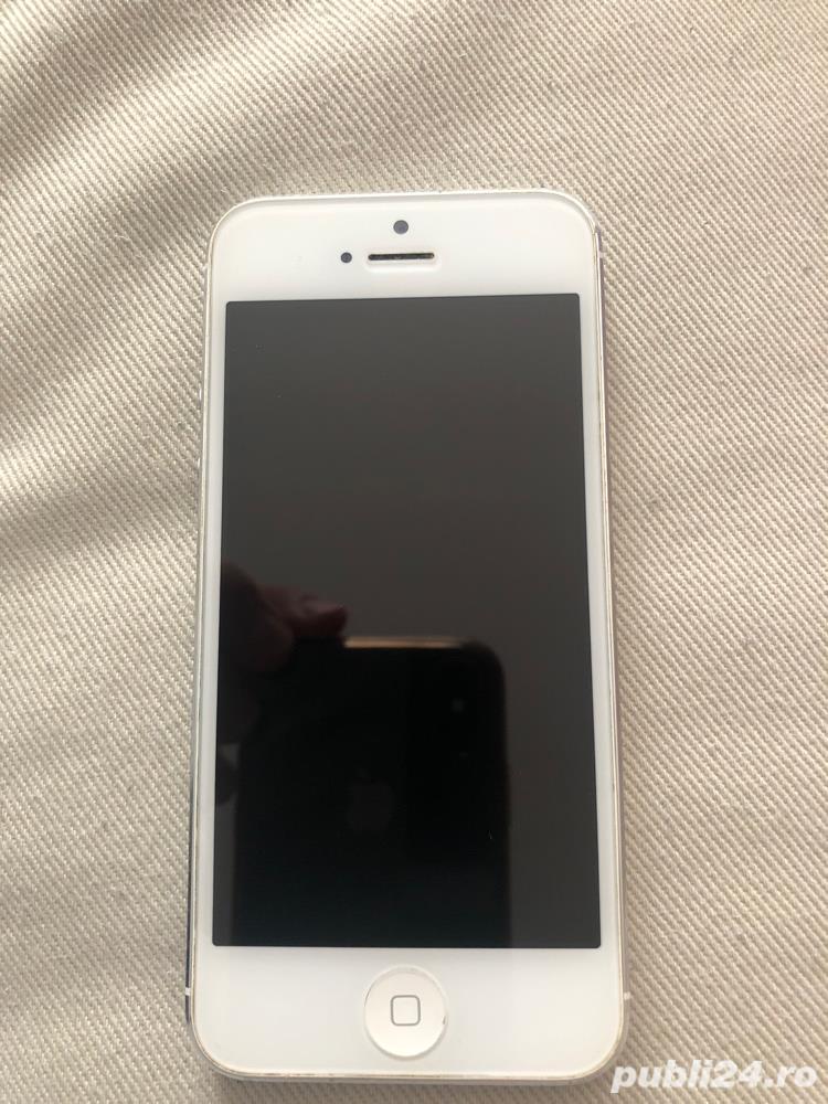 Vând iphone 5