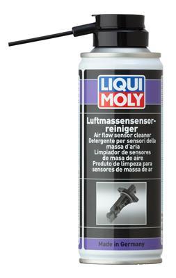 Spray curatare senzor debitmetru aer Liqui Moly in magazinul de piese auto din Otopeni.