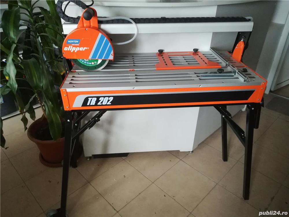 Inchiriem masina pentru taiat faianta-gresie