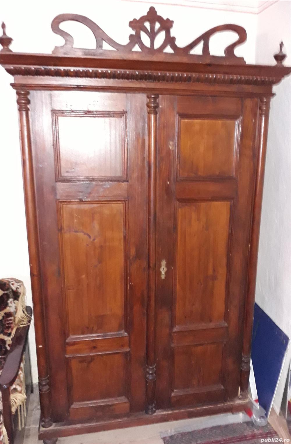 Vand dulap lemn masiv antic 