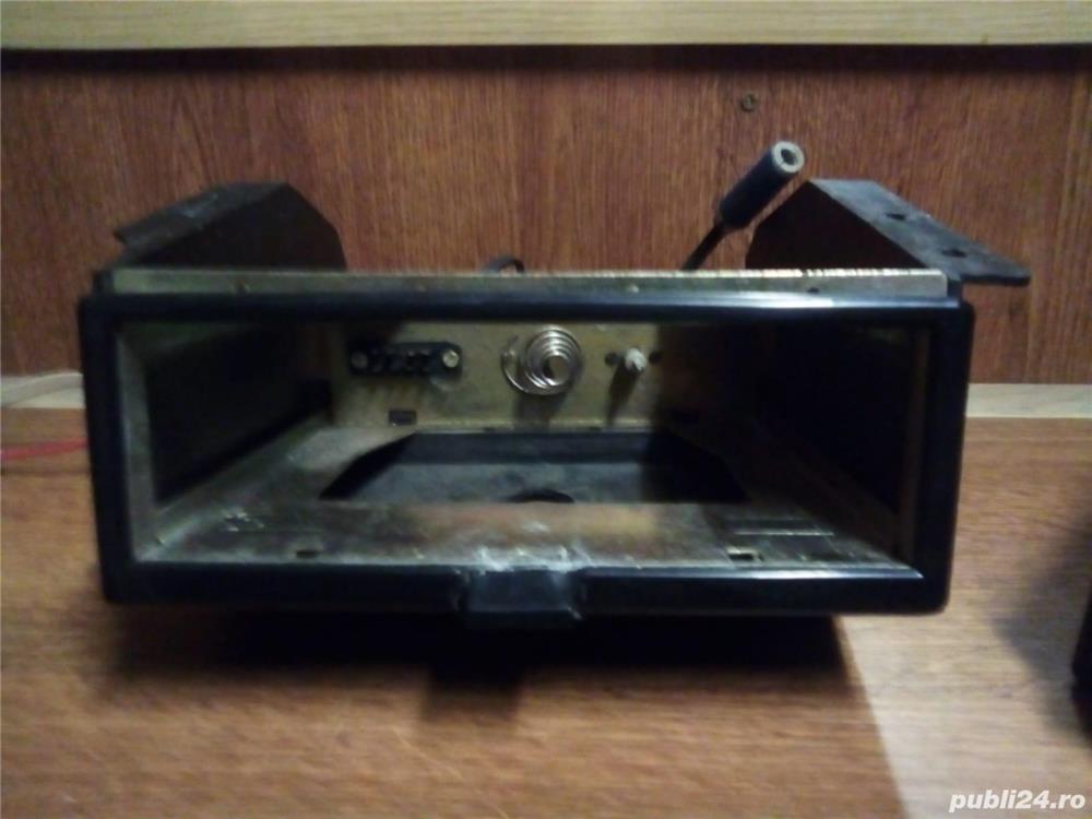 Radio de colectie auto Dacia Oltcit Lira anii '80 Akkord Trabant VW