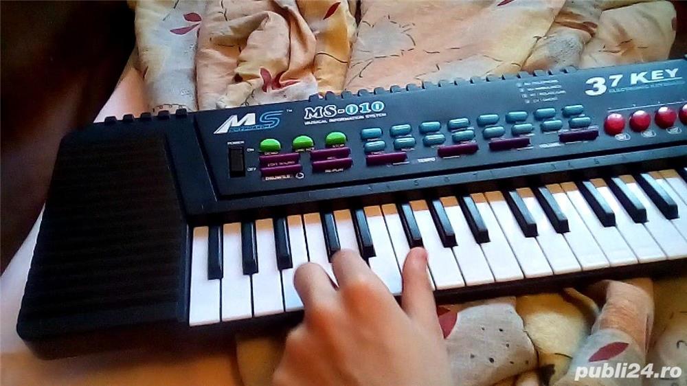 Orga pian MIDI Miditech CASIO pt copiii care încep lecții de pian