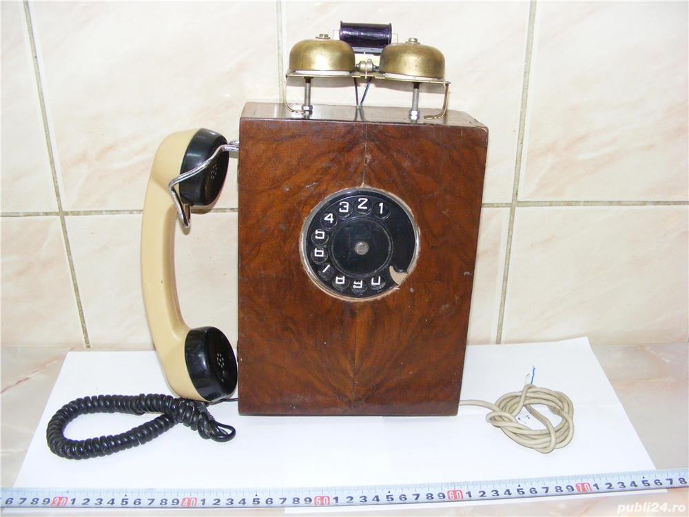 Telefon carcasă lemn, fabricat în anul 1950-1960 (cod 148)