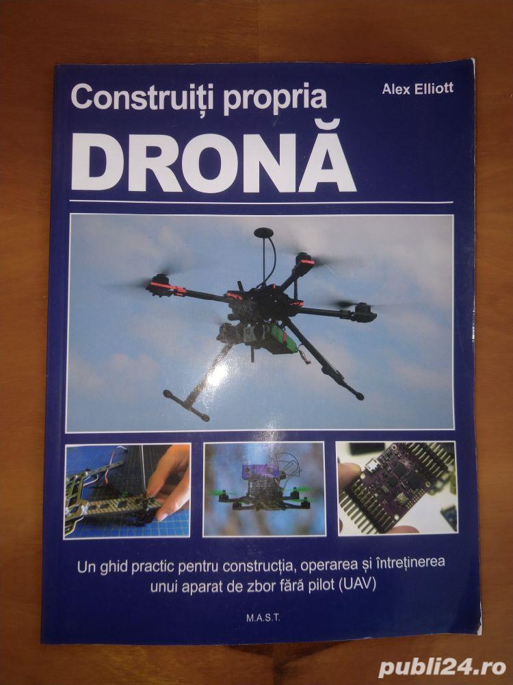 Vand carte Construiti propria drona