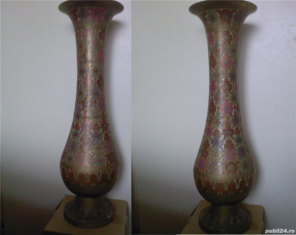 Vaza mare alama bronz 60 cm gravata cu flori rosu, roz, albastru, bleu