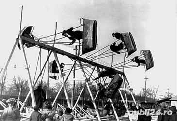 Caut obiecte vechi de la balciuri sau targurile de demult