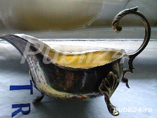 Sosiera din alpaca argintata cu 3 picioare, vintage Anglia