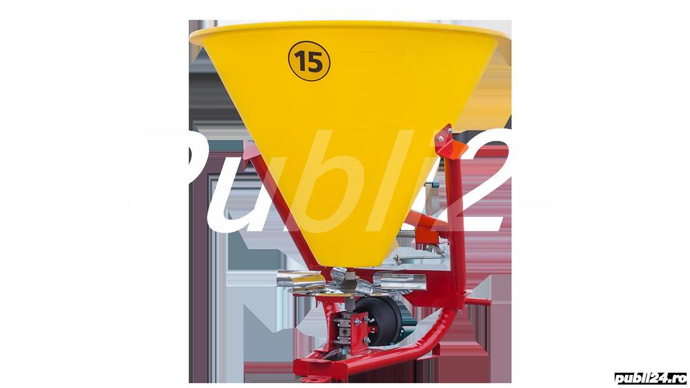 Masina imprastiat ingrasaminte MIG 