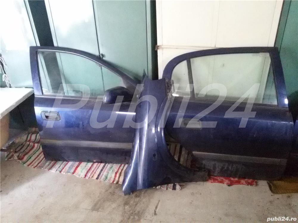 Dezmembrez Opel Astra G Model 2002
