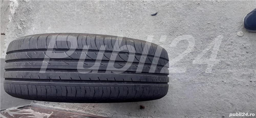  Continetal  anvelope vara 215/55/18  folosite 10.000Km