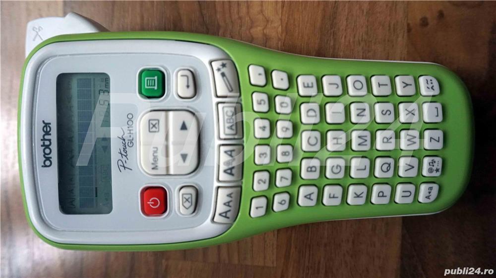 Aparat de etichetat Brother model P-touch GL-H100