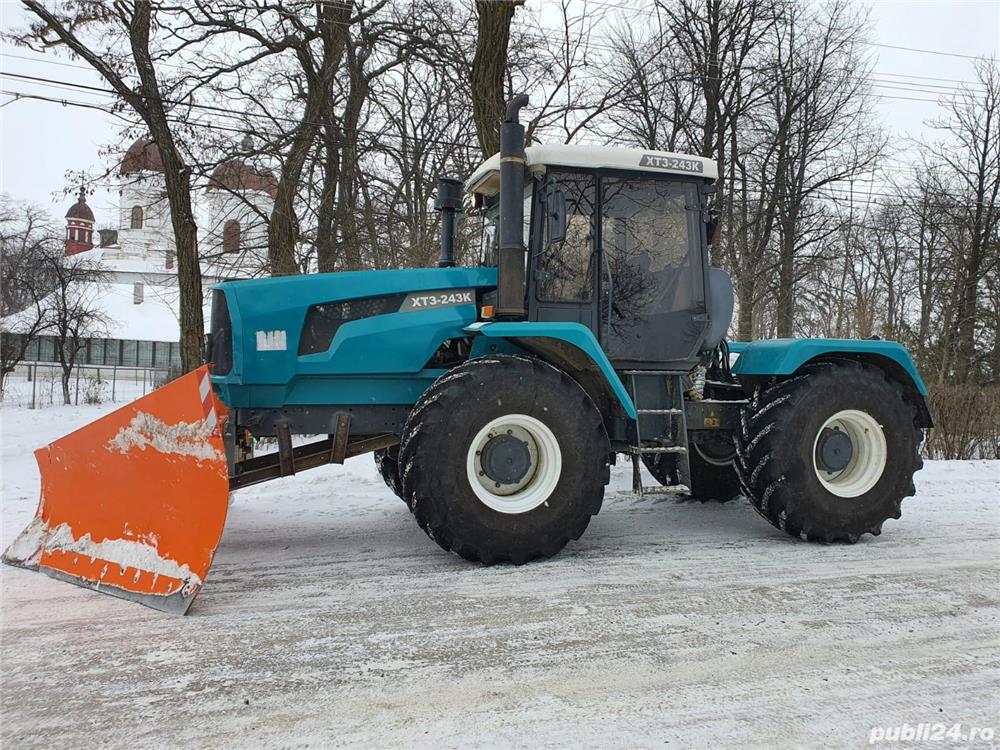 Tractor articulat XTZ