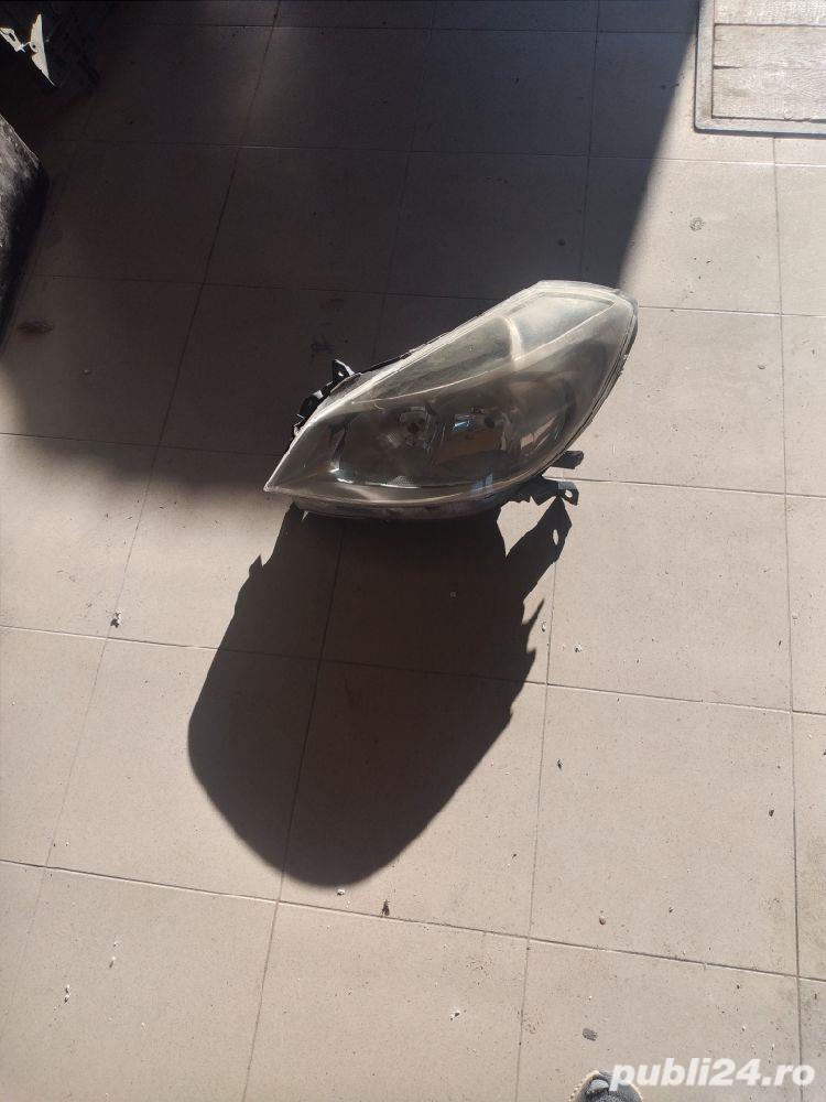 Far stanga Renault Clio 2008