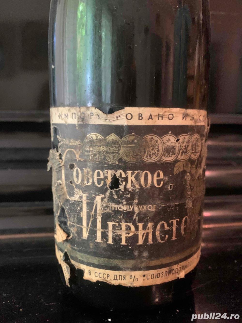 Sampanie veche sovietica