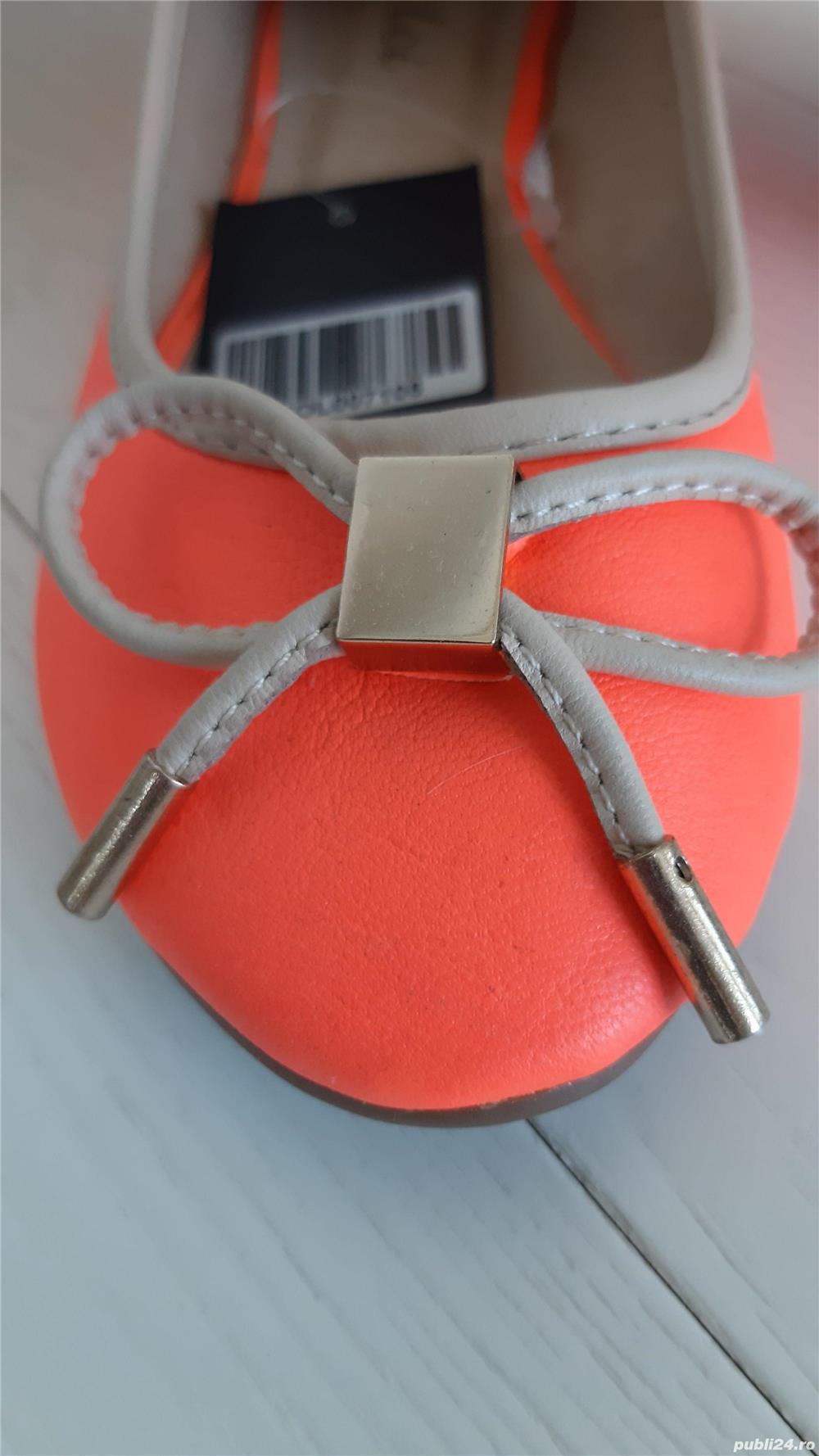 Balerini Neon NOI