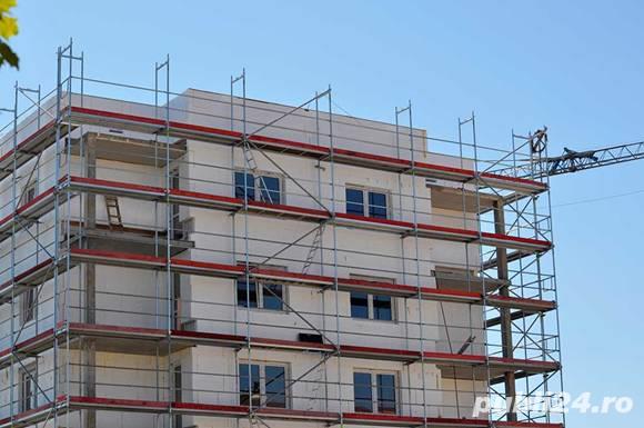 Oferta speciala Schela de fatada zincata Altrad Baumann