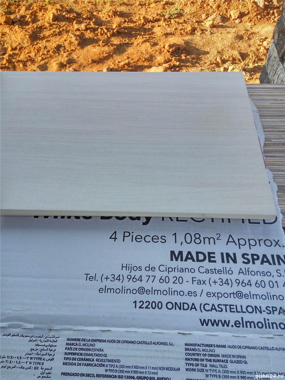 Vand faianta si gresie ramasa de la lucrari