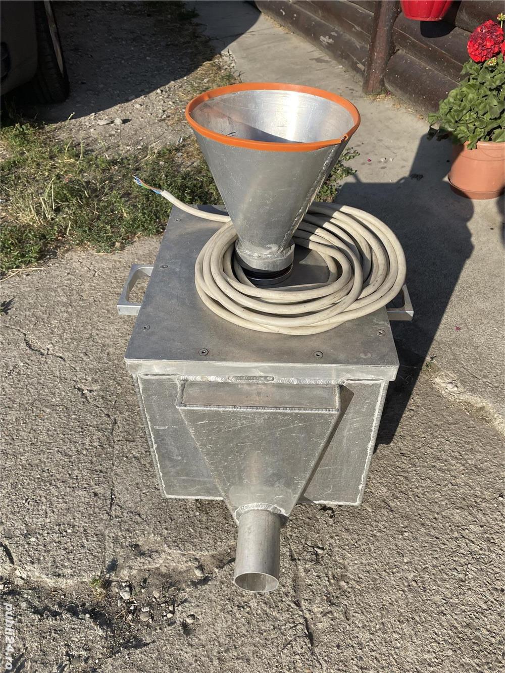 masini fum greu gheta carbonica pentru dansul mirilor