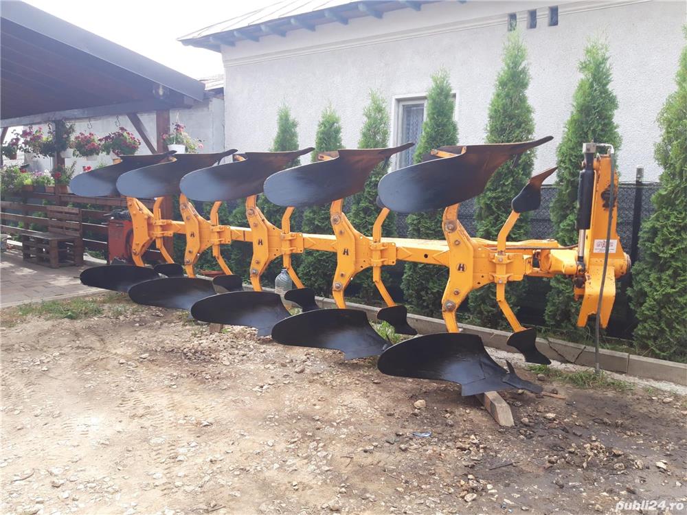 Plug reversibil Kuhn Master 120, cu 4+1=5 brazde, vopsea originala, fara suduri, stare foarte buna