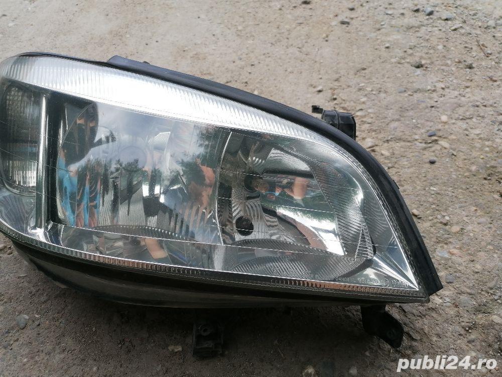 Far dreapta Opel zafira A 