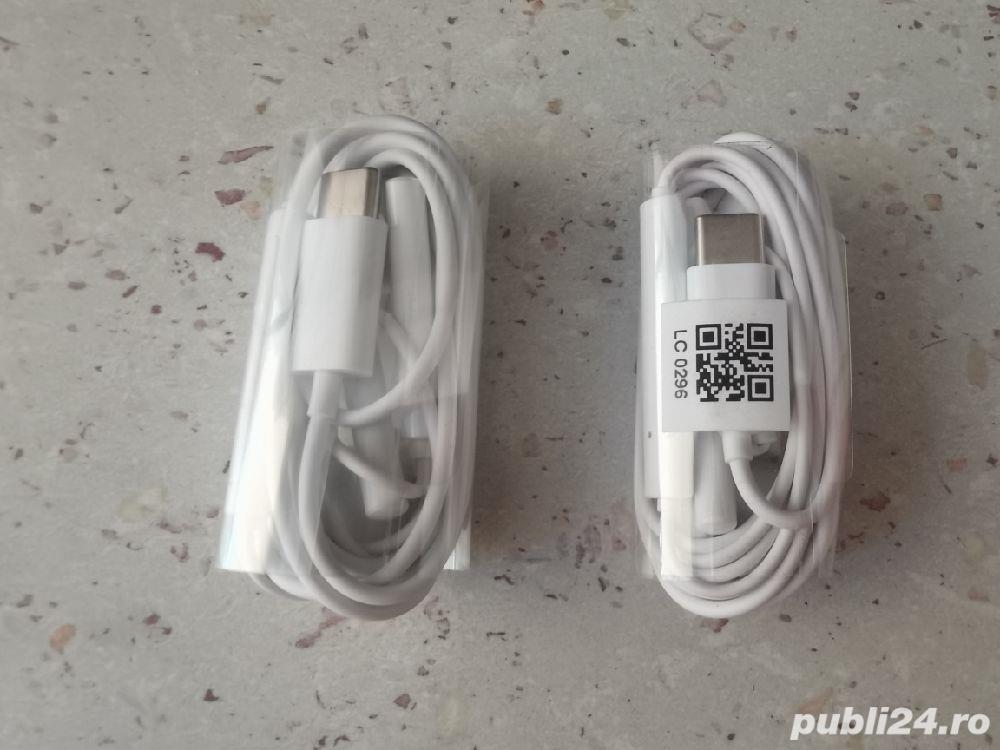 Căști originale cu mufă tip C