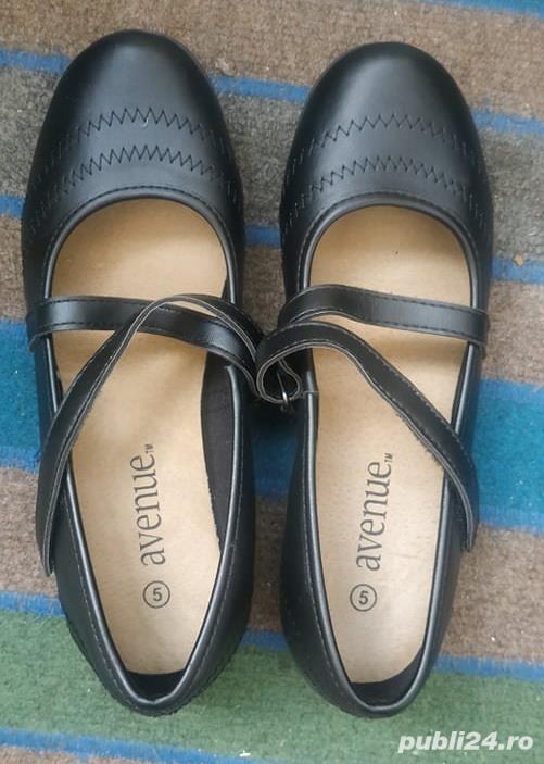 Pantofi de damă, din piele, mărimea 37