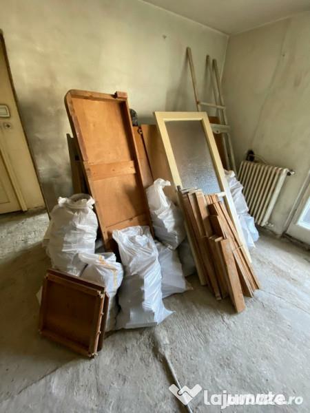 Car moloz și execut Debarasari