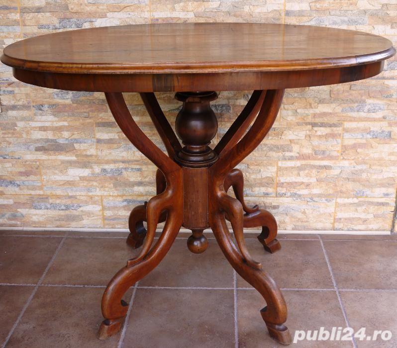 Mobilă stil - masă Art Nouveau