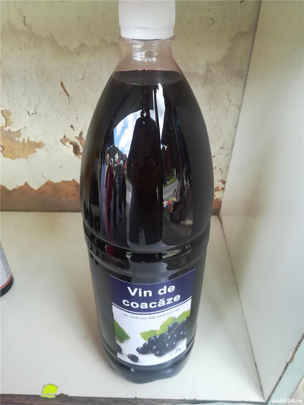 Vin de coacăze negre 