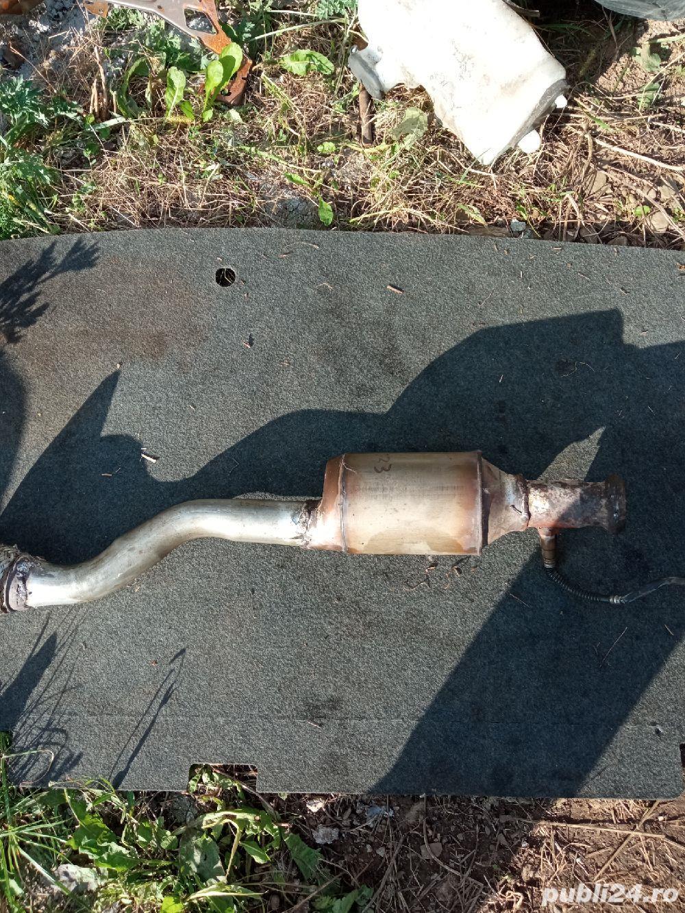 vând catalizator Renault Clio