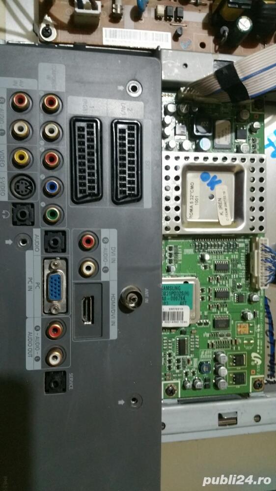 dezmembrez LCD Samsung LE32R32BX