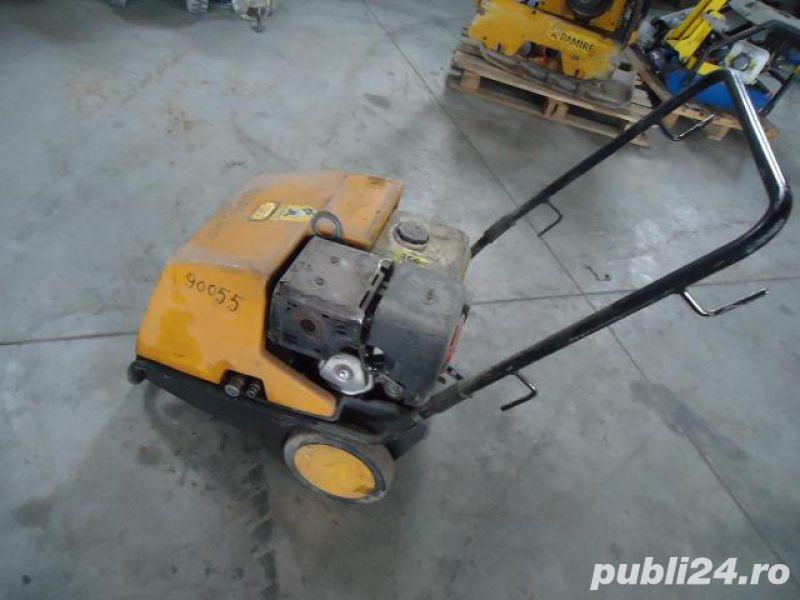 Inchiriem picamer hidraulic