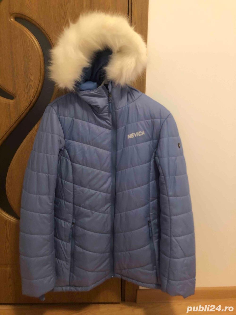 Geaca groasa din fas . 