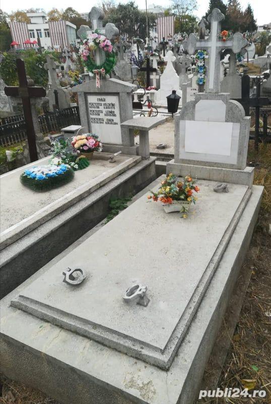 Vand loc de veci    in Cimitirul Central Bacau 