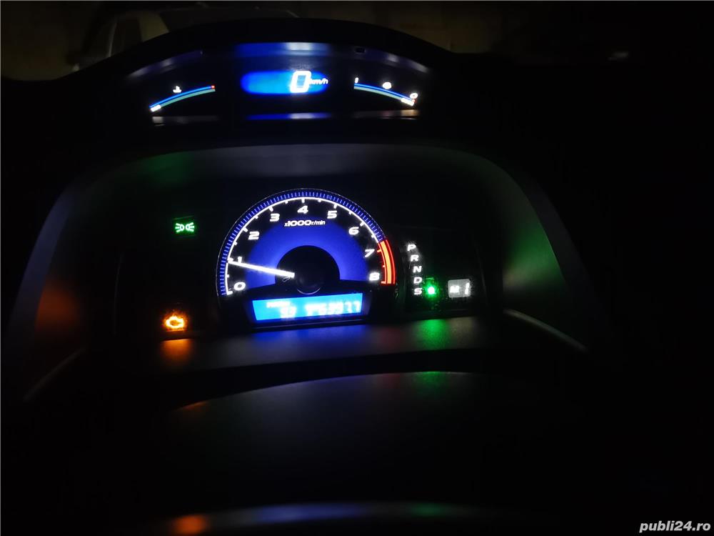 Dezmembrez honda civic sedan 1.8 ivtec an 2008 