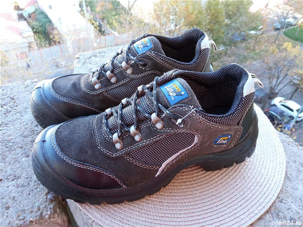 Bocanci protectie noi Lucky Line, mar 39 (24.5 cm) made in Germany.