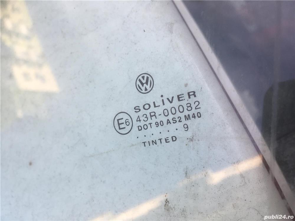 Vand geam usa fata de VW Passat Variant stanga si dreapta 