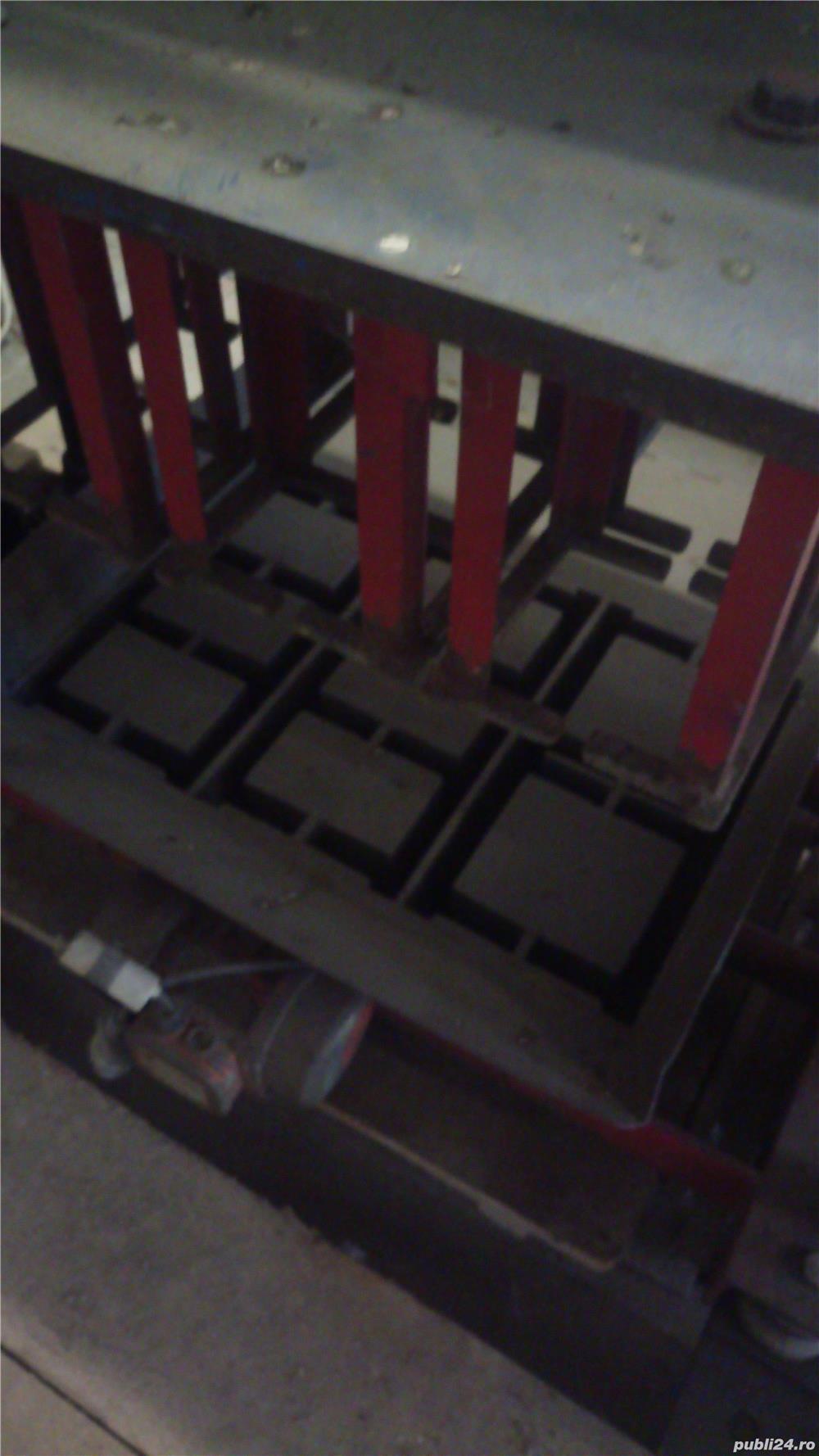 Vibropresa bolțari și bordura pietonala