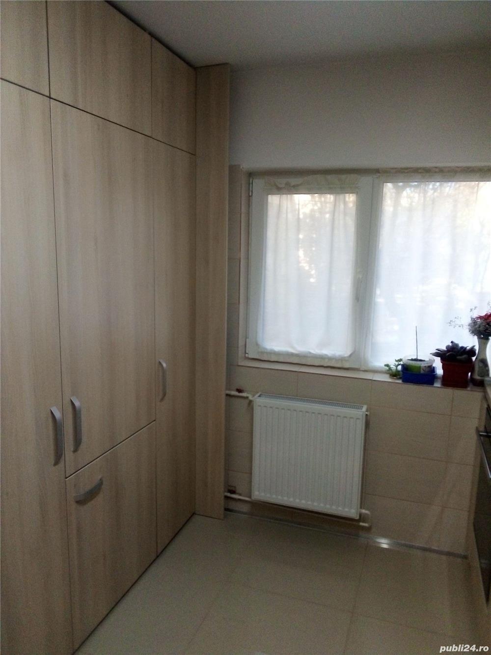 Vand apartament 4 camere