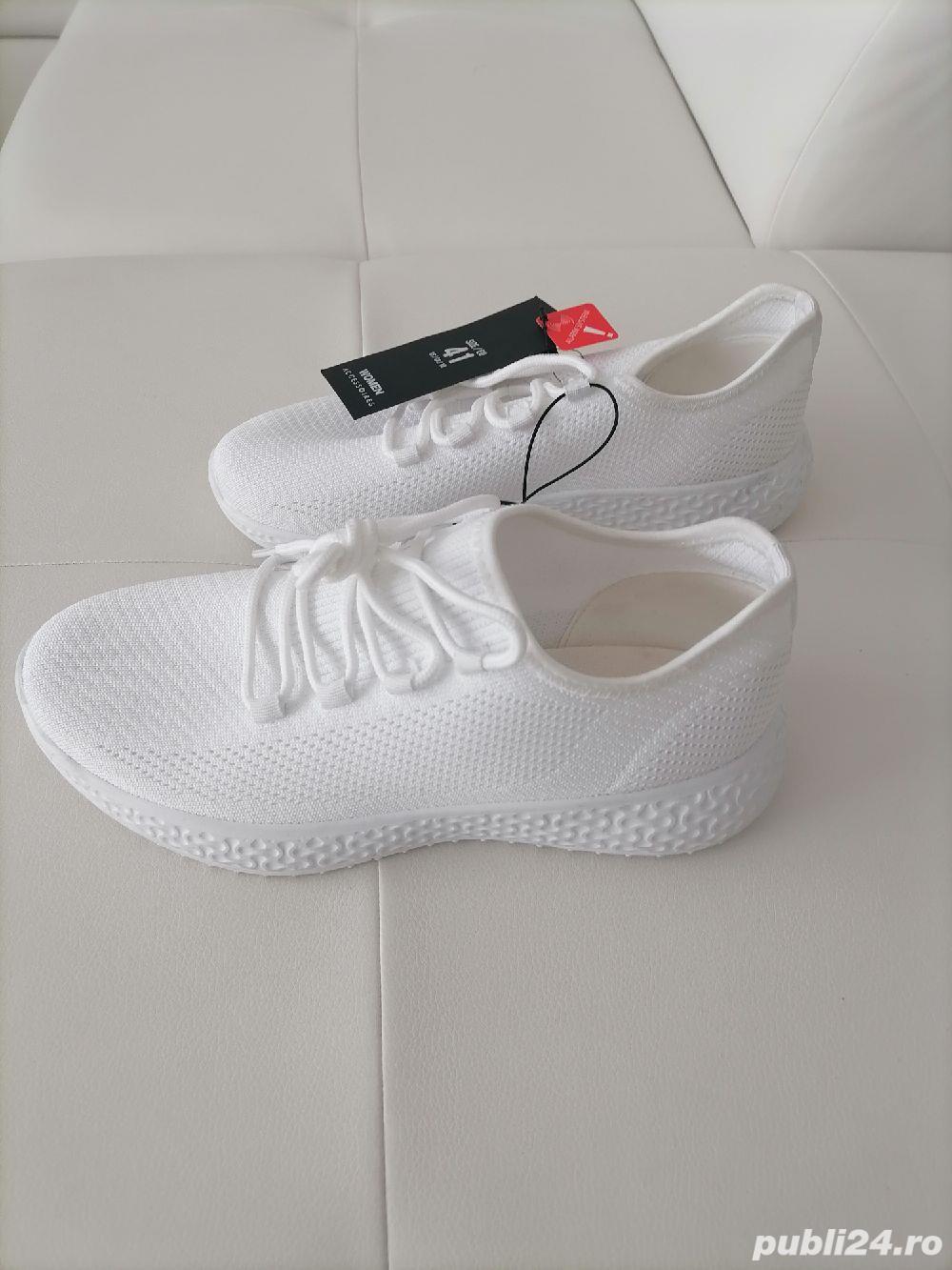 Vând pantofi sport fashion noi nouti, produs de calitate, produs nou. 