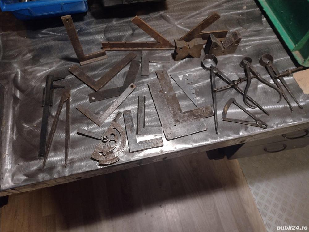 Instrumente de masura diferite.