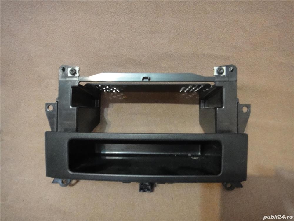 Suport sina montaj radio mercedes vito w639 viano