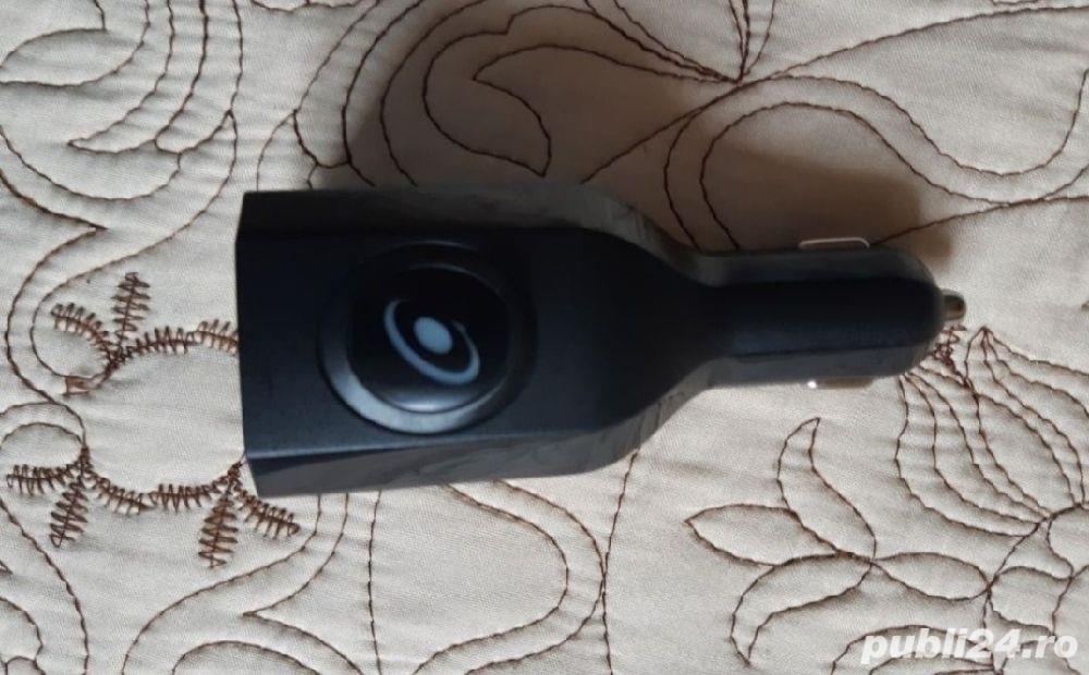 Vând încărcător telefon priză și auto