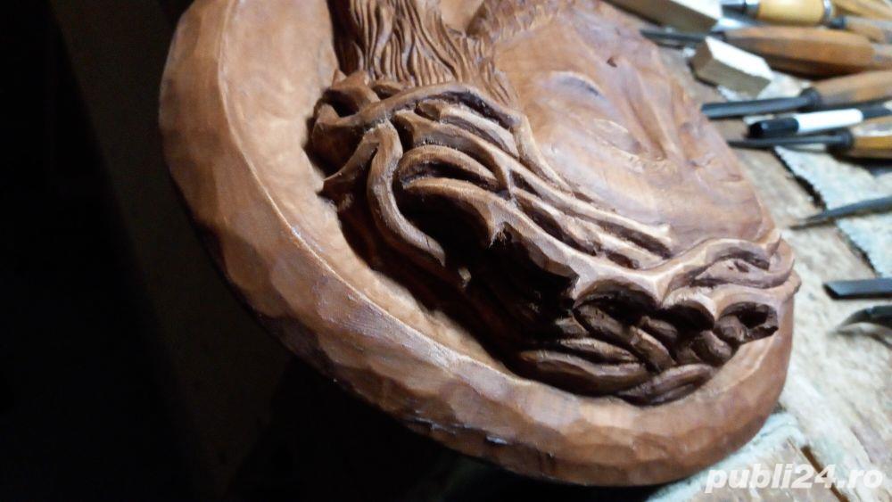 Decorațiune sculptată 