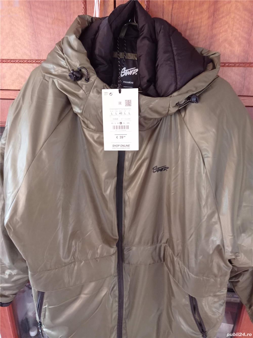 geaca verde pull & bear L 