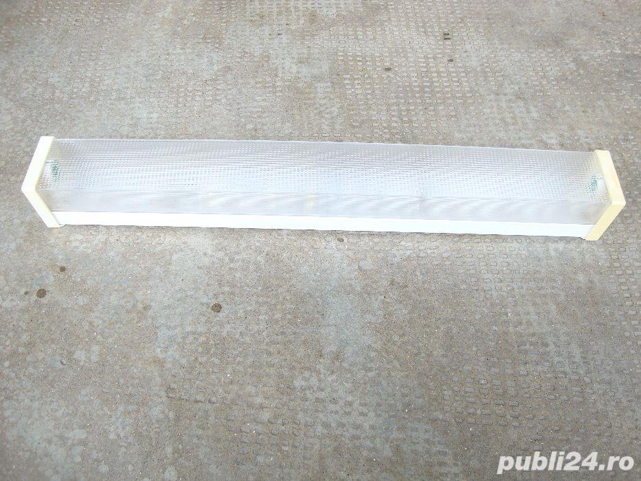 Neon cu tub de 60 cm (20 W)