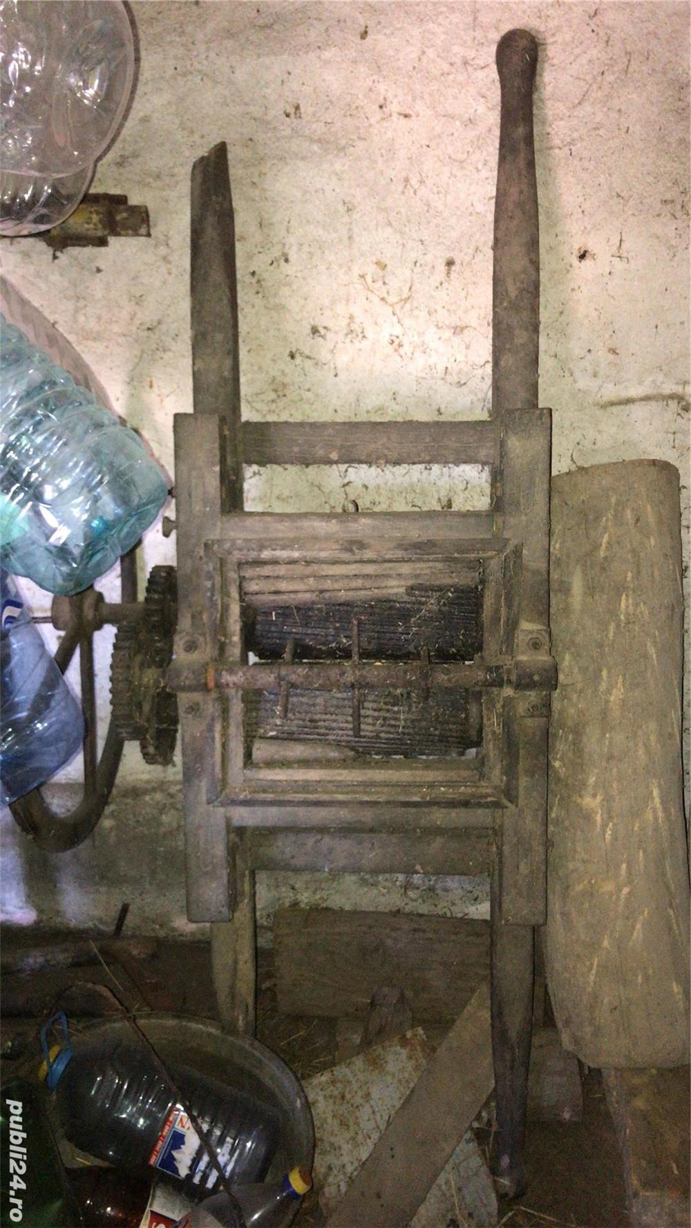 Vand grapa, prasitoare, plug, zdrobitor, butoi