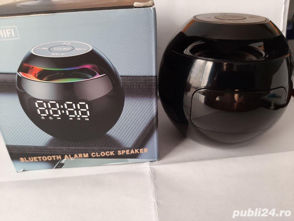 Boxa portabila cu ceas