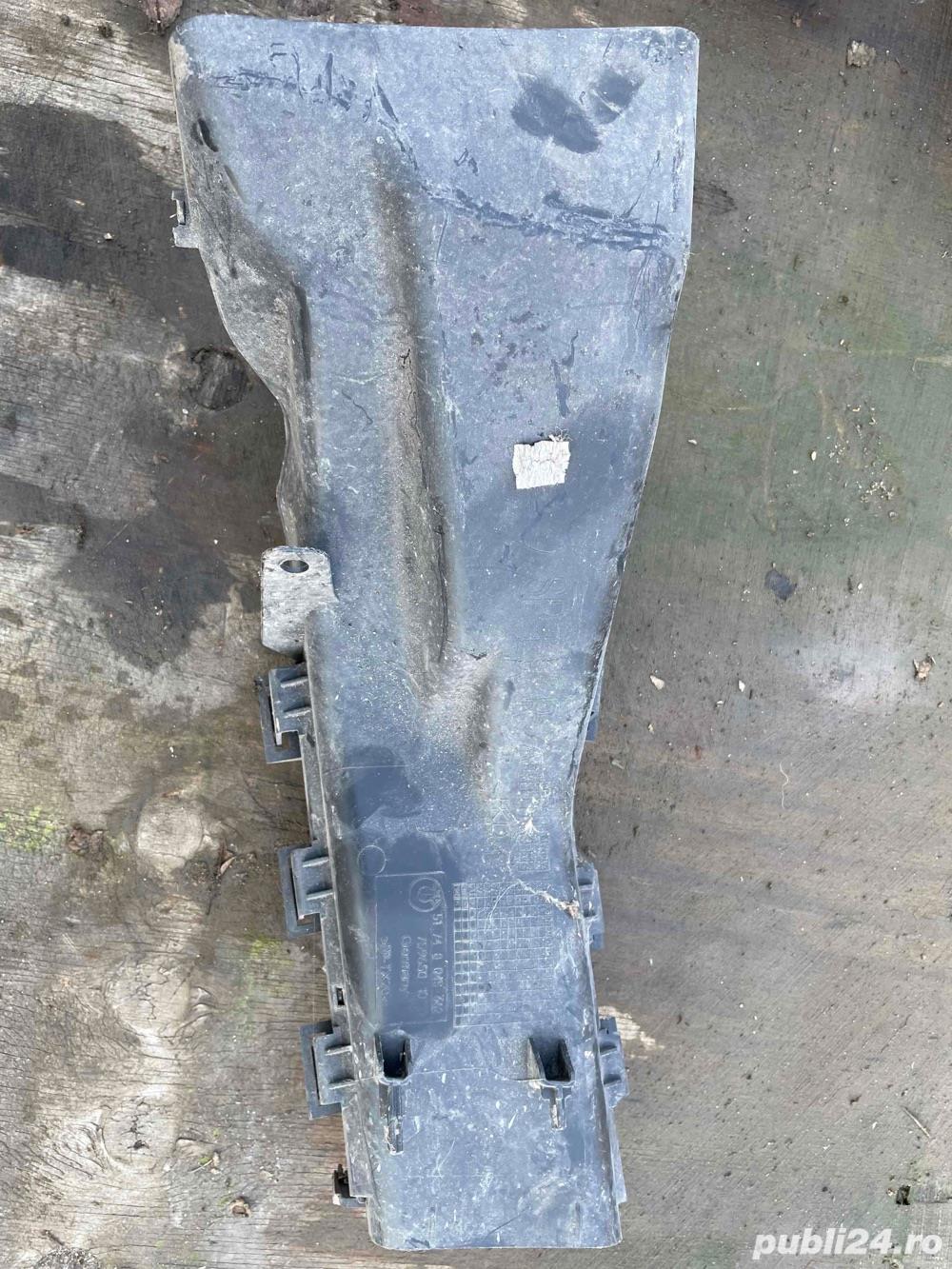 Original bmw front right brake air duct -m-51748045362